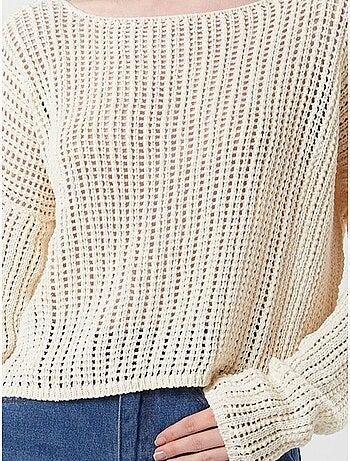 Top in maglia crop con scollo a barca e lavorazione traforata mixray