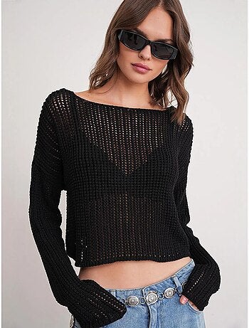 Top in maglia crop con scollo a barca e lavorazione traforata mixray
