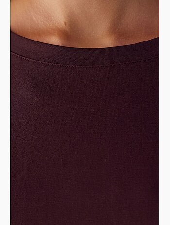 Top in modal con dettaglio spacco, maniche lunghe penti