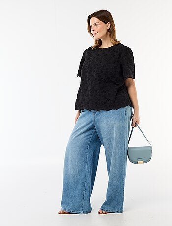 Top in pizzo sangallo