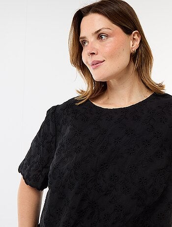 Top in pizzo sangallo