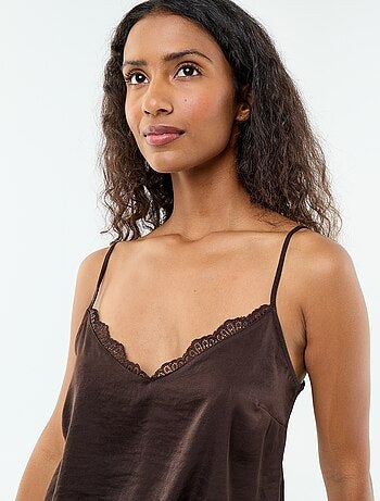 Top in raso con pizzo