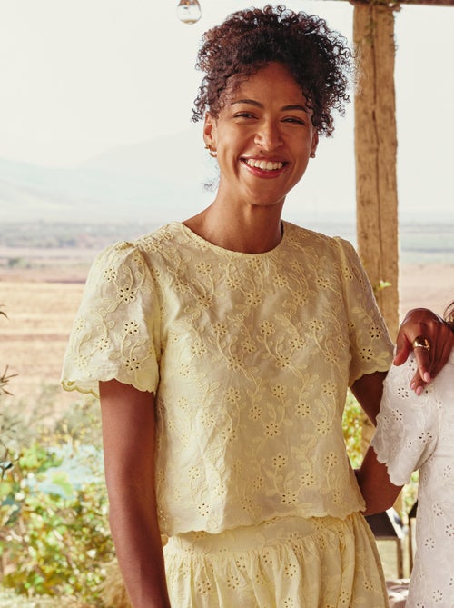 Top maniche corte in cotone tinta unita con ricami sangallo - Kiabi