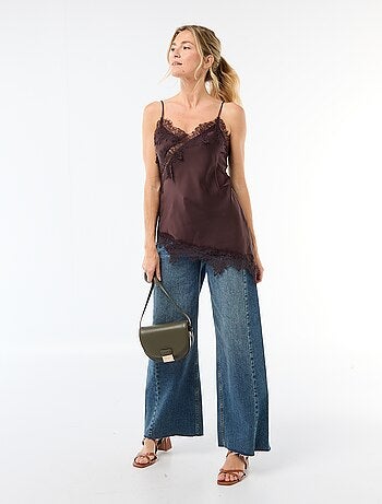 Top satinato con pizzo