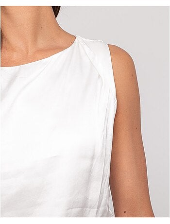 Top senza maniche effetto satin FARESSIE