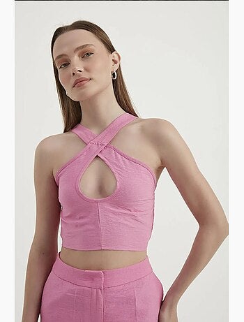 Top smanicato halter con cut out corto hiccup