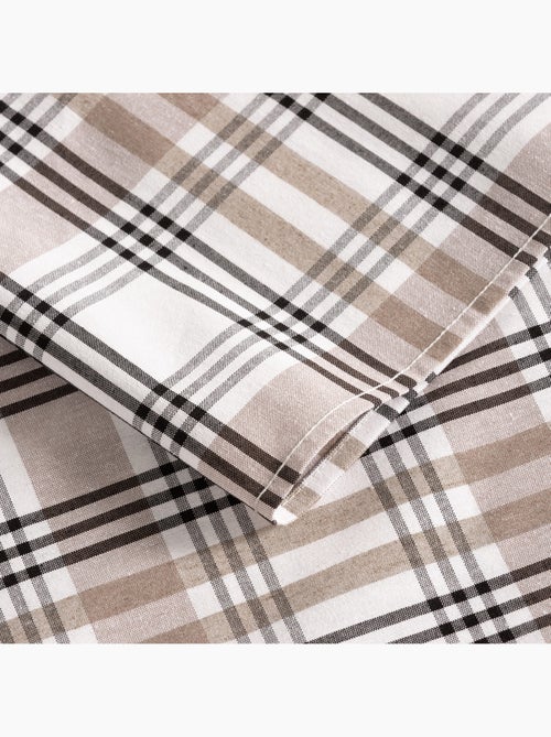 Tovaglia antimacchia con motivo tartan, tatto e caduta naturale - Gamusi. - Kiabi Tovaglia antimacchia con motivo tartan, tatto e caduta naturale - Gamusi. - Kiabi