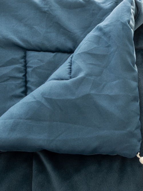 Trapunta in velluto con nappe - Kiabi Trapunta in velluto con nappe - Kiabi