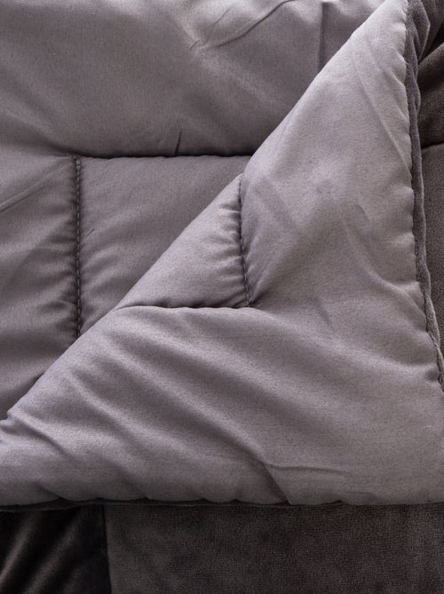 Trapunta in velluto con nappe - Kiabi
