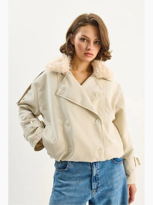 Trench coat con colletto in pelliccia sintetica lucci - Kiabi Trench coat con colletto in pelliccia sintetica lucci - Kiabi