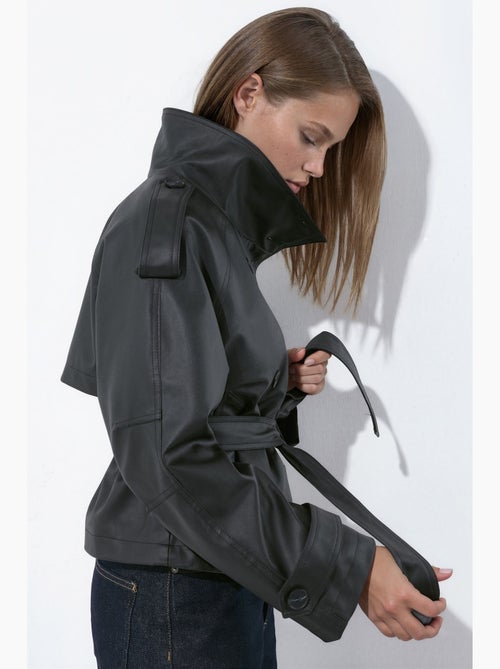 Trench coat corto in ecopelle hiccup - Kiabi Trench coat corto in ecopelle hiccup - Kiabi