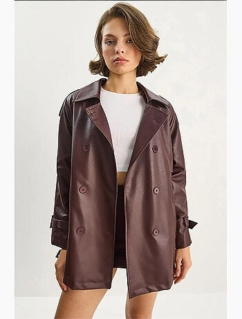 Trench coat doppiopetto in ecopelle lucci