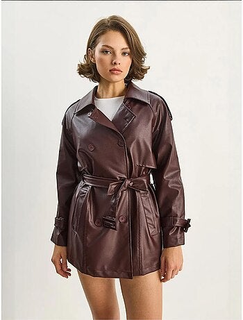 Trench coat doppiopetto in ecopelle lucci