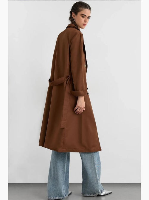 Trench coat lungo doppiopetto con cintura hiccup - Kiabi Trench coat lungo doppiopetto con cintura hiccup - Kiabi
