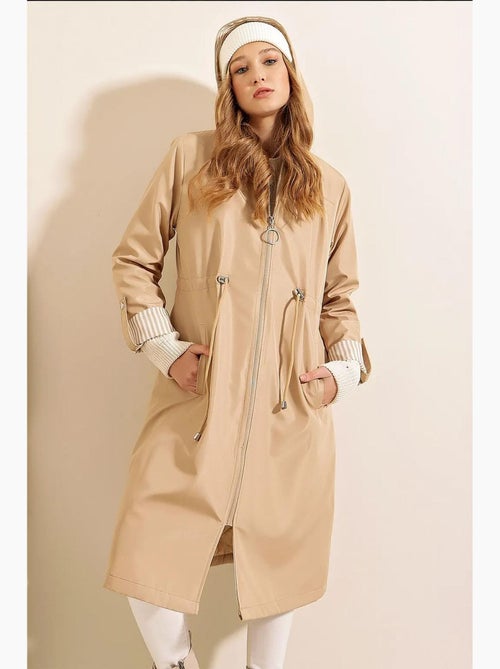 Trench coat lungo in poliestere con cappuccio bdart - Kiabi Trench coat lungo in poliestere con cappuccio bdart - Kiabi