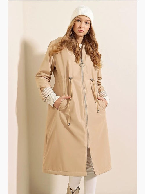 Trench coat lungo in poliestere con cappuccio bdart - Kiabi Trench coat lungo in poliestere con cappuccio bdart - Kiabi