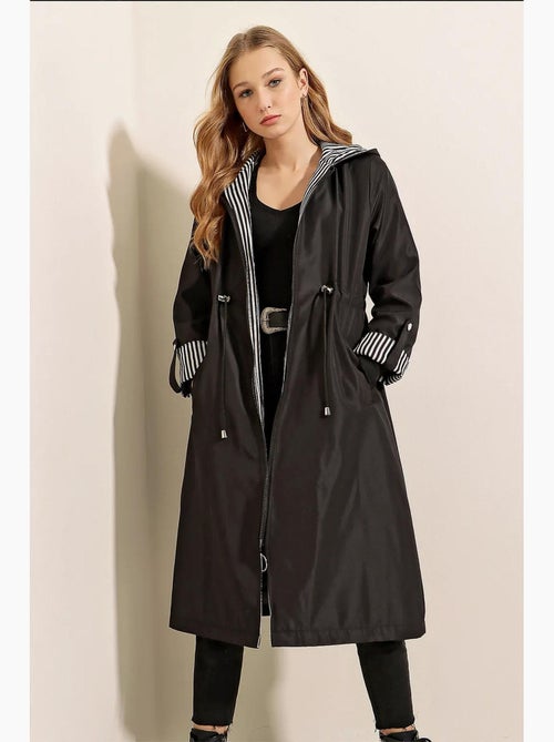 Trench coat lungo in poliestere con cappuccio bdart - Kiabi Trench coat lungo in poliestere con cappuccio bdart - Kiabi