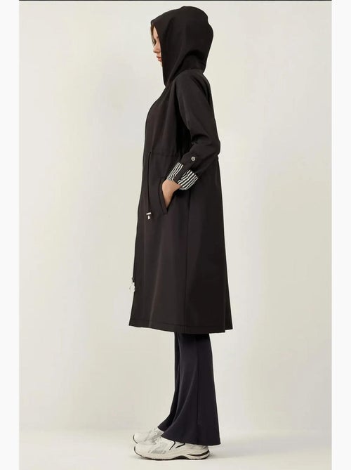 Trench coat lungo in poliestere con cappuccio bdart - Kiabi Trench coat lungo in poliestere con cappuccio bdart - Kiabi