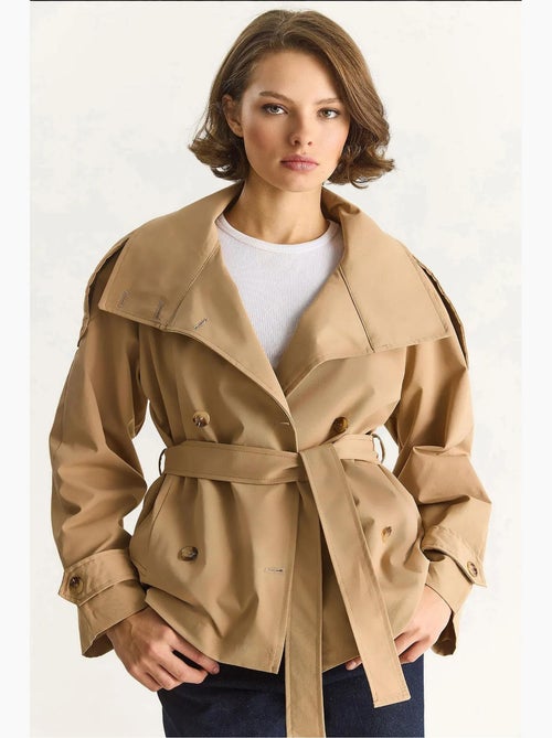 Trench oversize con bottoni lucci - Kiabi Trench oversize con bottoni lucci - Kiabi