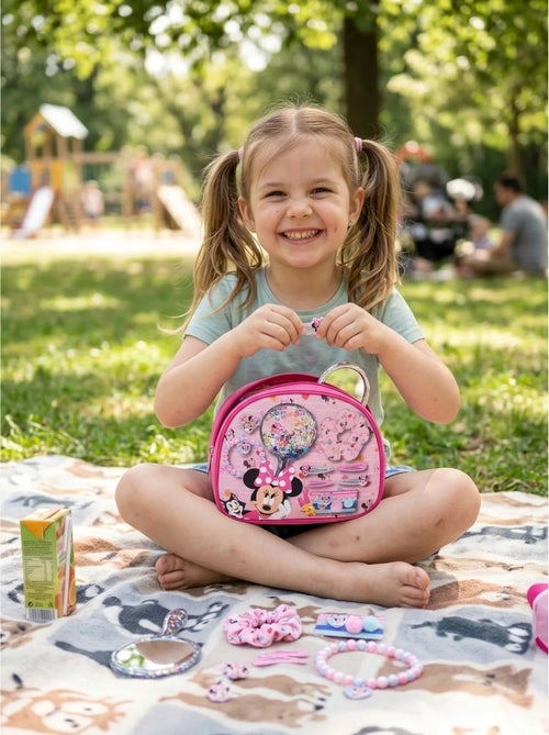 Trousse da toilette con specchio e accessori capelli Minnie Disney - Kiabi Trousse da toilette con specchio e accessori capelli Minnie Disney - Kiabi