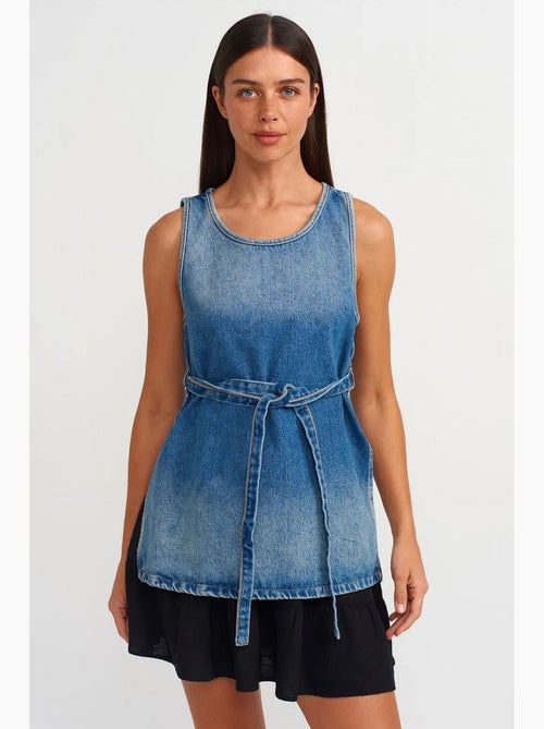 Tunica camicia in denim di cotone con dettaglio a laccetti dilvin - Kiabi Tunica camicia in denim di cotone con dettaglio a laccetti dilvin - Kiabi