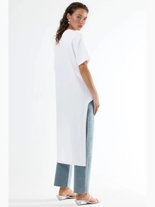Tunica oversize con girocollo e spacco busem - Kiabi Tunica oversize con girocollo e spacco busem - Kiabi