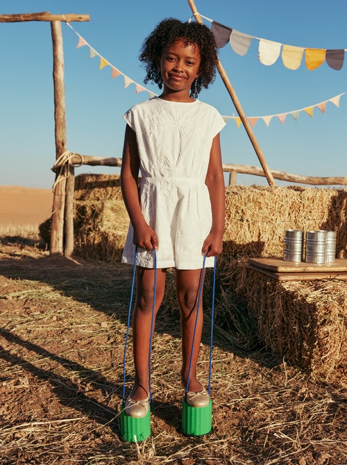 Tuta corta con grandi fiori ricamati - Kiabi