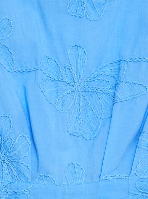 Tuta corta con grandi fiori ricamati - Kiabi