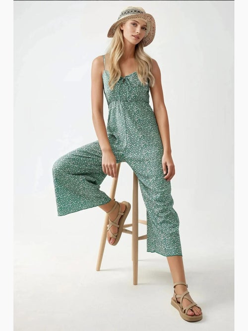 Tuta jumpsuit in maglia floreale a gamba larga con scollo a v hiccup - Kiabi Tuta jumpsuit in maglia floreale a gamba larga con scollo a v hiccup - Kiabi