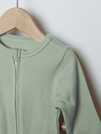 Tutina con apertura zip