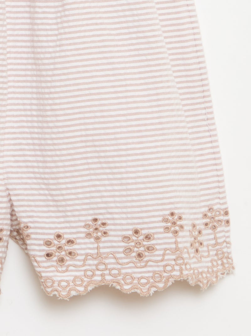 Tutina corta a righe in seersucker con smock e ricami Beige - Kiabi