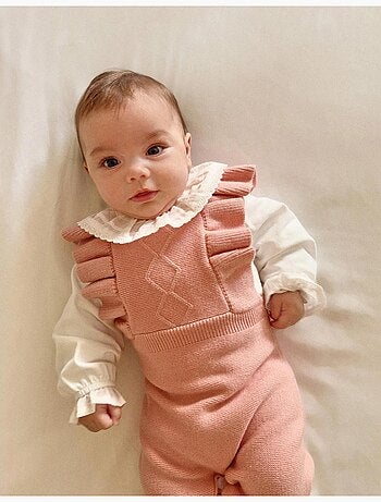 Tutina lavorata a maglia con bretelle arricciate