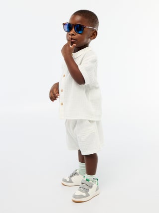 Un completo due pezzi camicia + pantaloncino