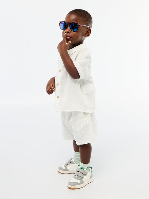 Un completo due pezzi camicia + pantaloncino - Kiabi