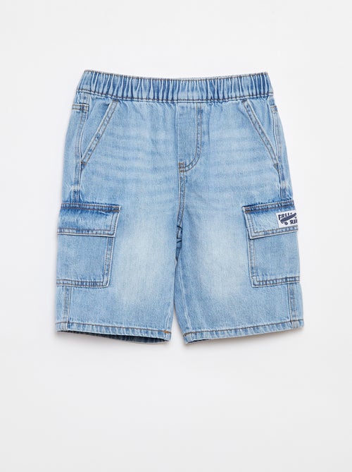 Un paio di bermuda in jeans con 2 tasche con patta - Kiabi