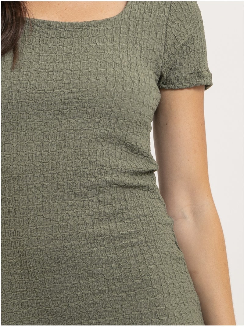 Vestito a mezza lunghezza aderente goffrato IENA Cachi - Kiabi