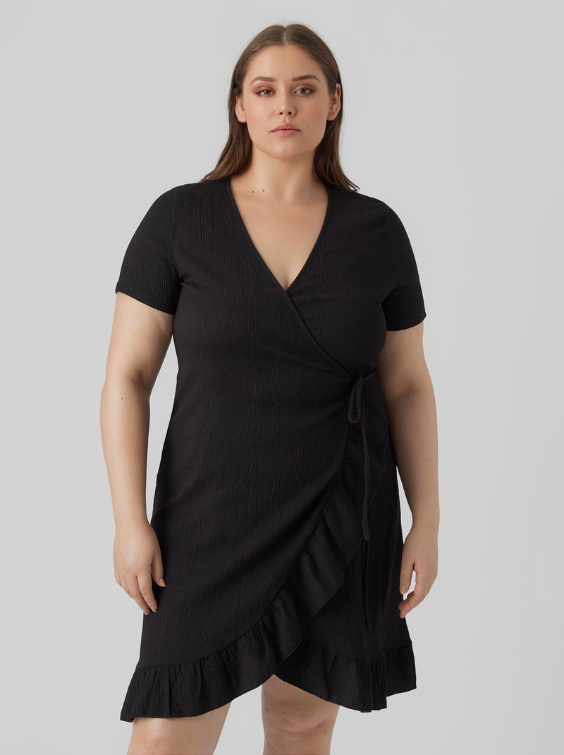 Vestito con scollo incrociato 'Vero Moda Curve' nero - Kiabi