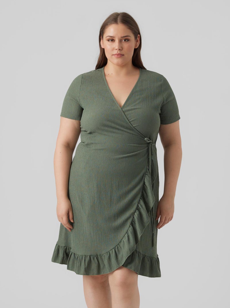 Vestito con scollo incrociato 'Vero Moda Curve' VERDE - Kiabi