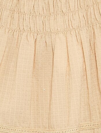 Vestito con spalline a volant ed elasticizzate