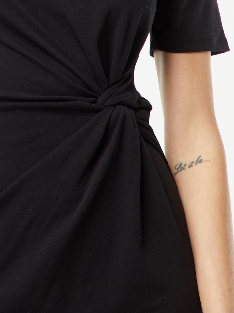 Vestito corto a maniche corte con effetto drappeggiato nero - Kiabi