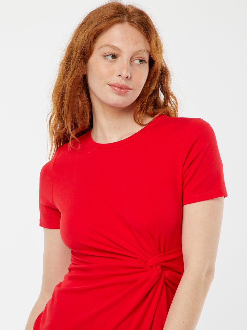 Vestito corto a maniche corte con effetto drappeggiato Rosso - Kiabi
