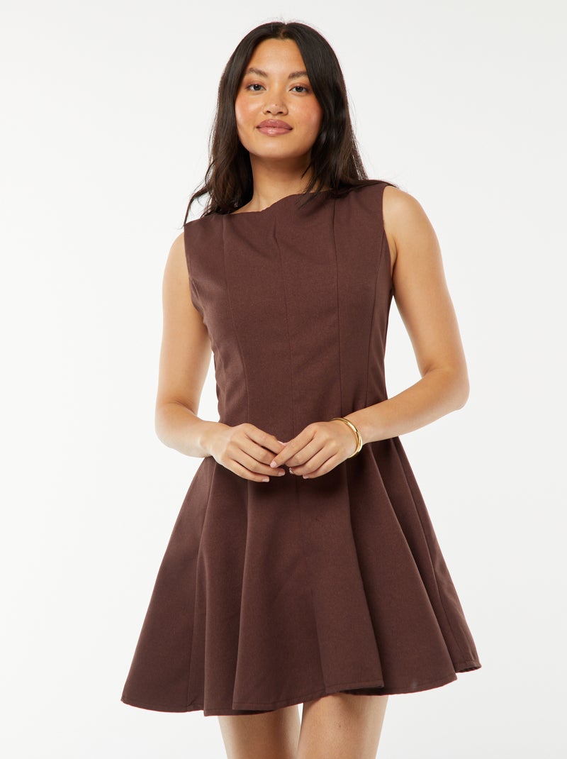 Vestito corto attillato senza maniche Marrone - Kiabi