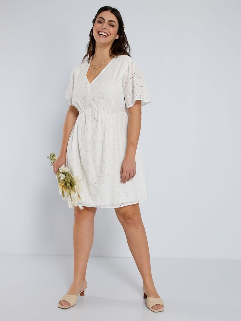 Vestito corto con ricami a punto inglese bianco neve - Kiabi