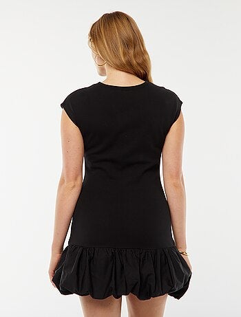 Vestito corto con volant senza maniche