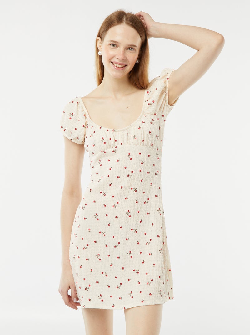 Vestito corto in tessuto goffrato a maniche corte BEIGE - Kiabi