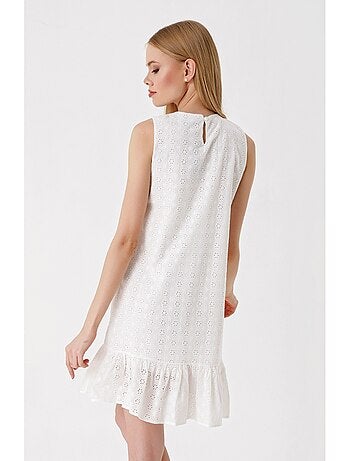 Vestito fluido senza maniche