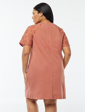 Vestito in cotone con ricami