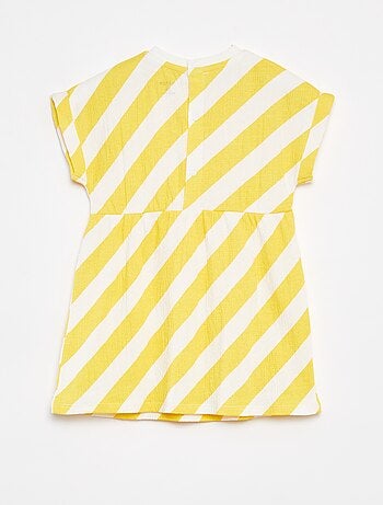 Vestito in tessuto effetto crêpe con bottoni a pressione dietro