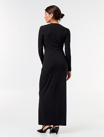 Vestito lungo a maniche lunghe con dettaglio gioiello