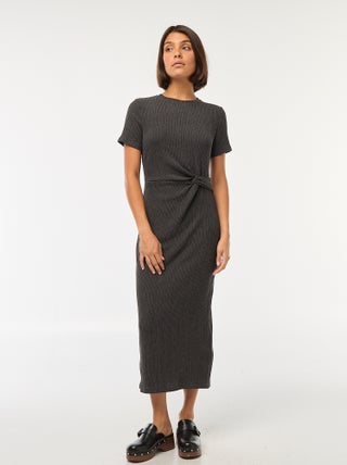 Vestito lungo arricciato in vita